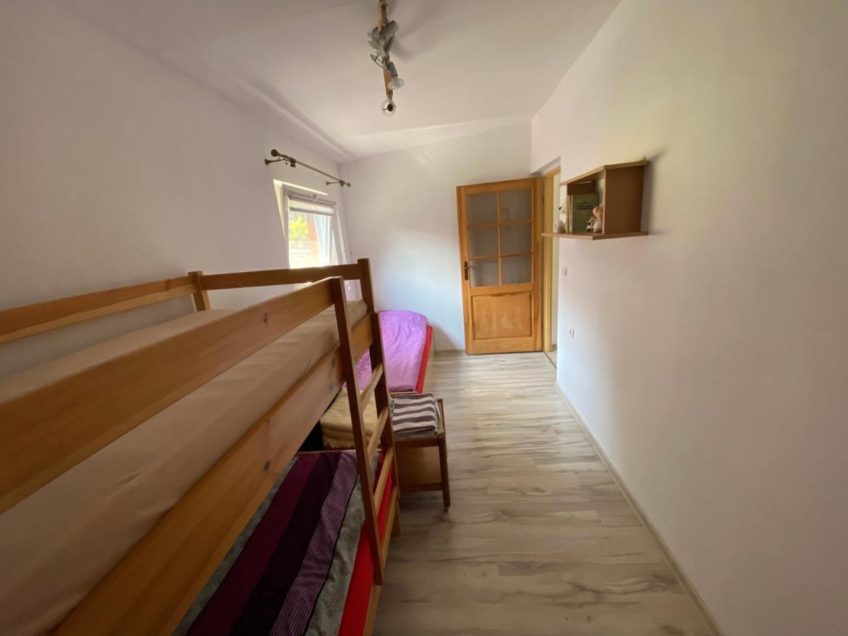Domek Letniskowy Nad Jeziorem Wiejskim Lakie Exterior foto